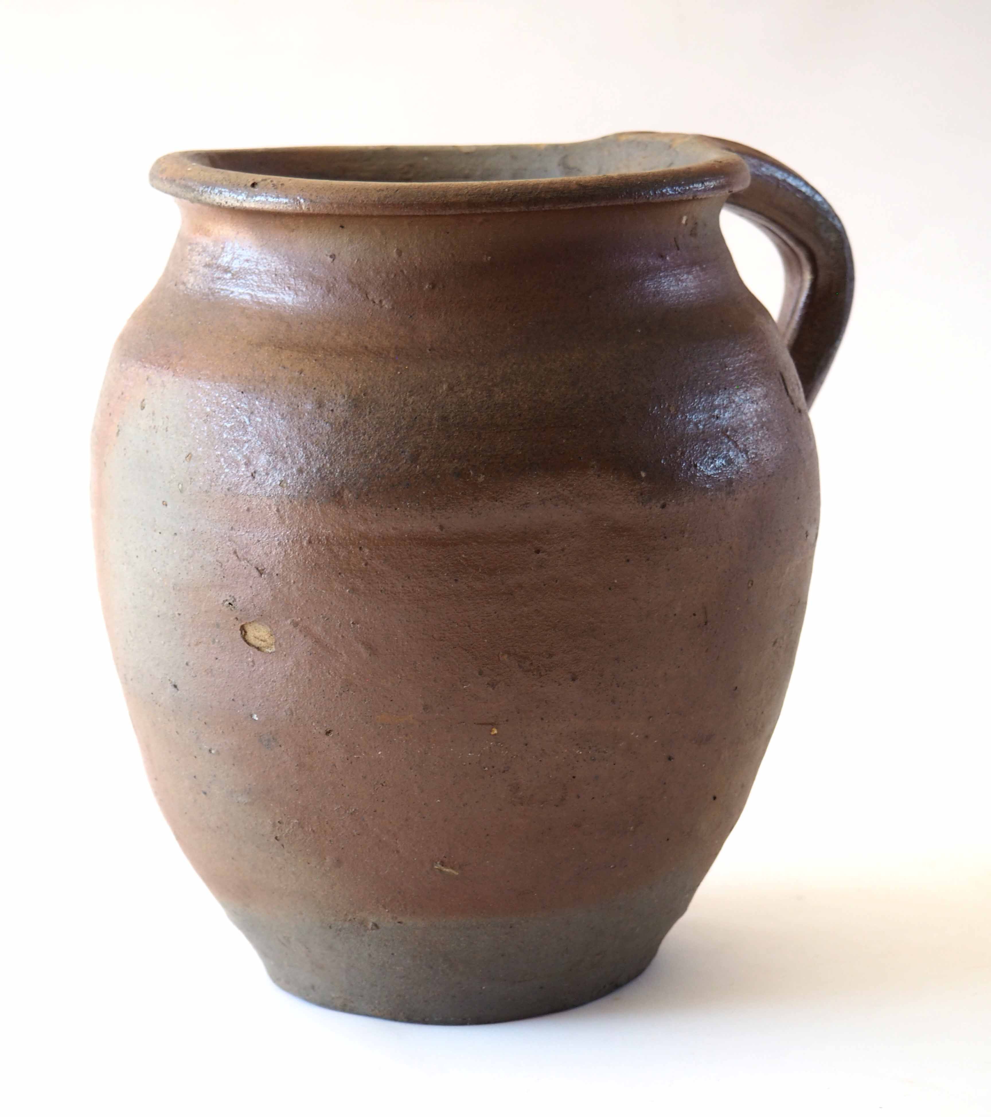 Rough pitcher sandstone of Ger