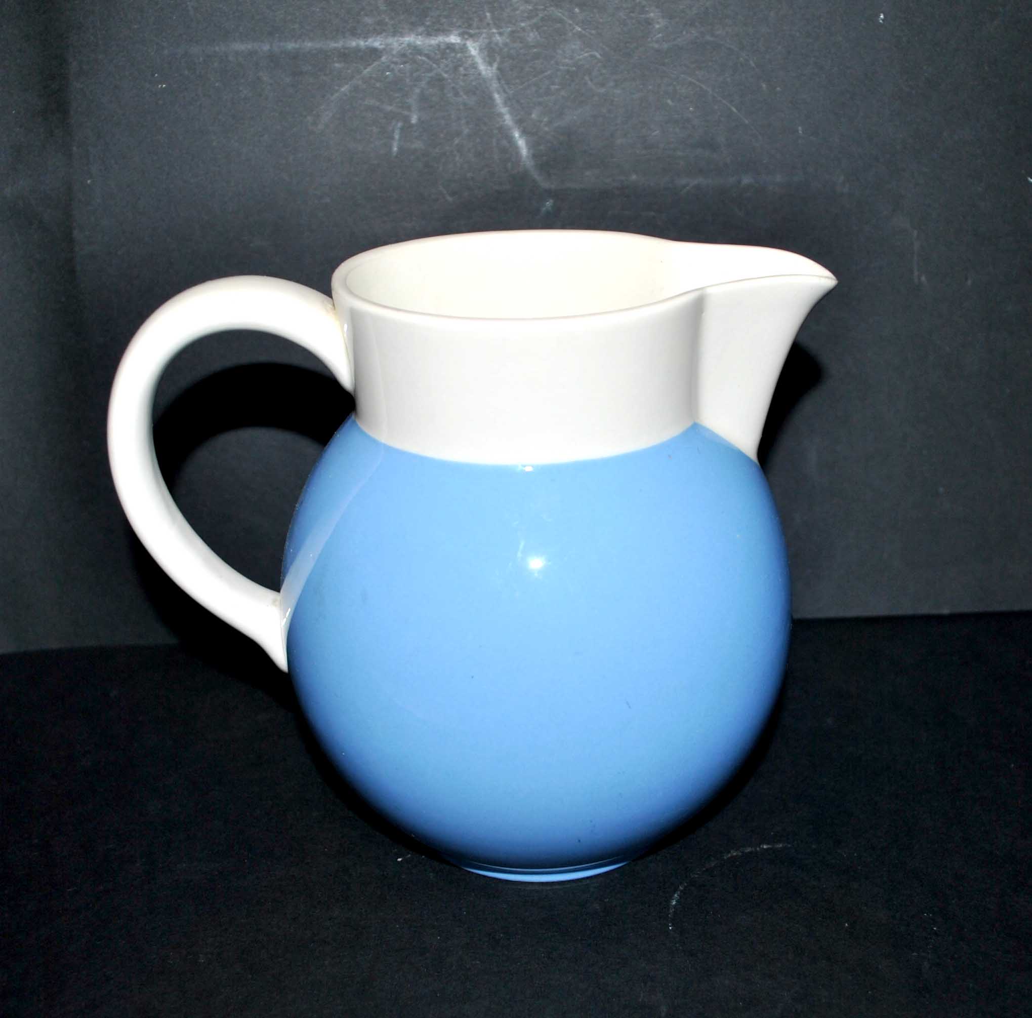 Pitcher vintage in earthenware from Villeroy & Boch Orléans blue decor 1950