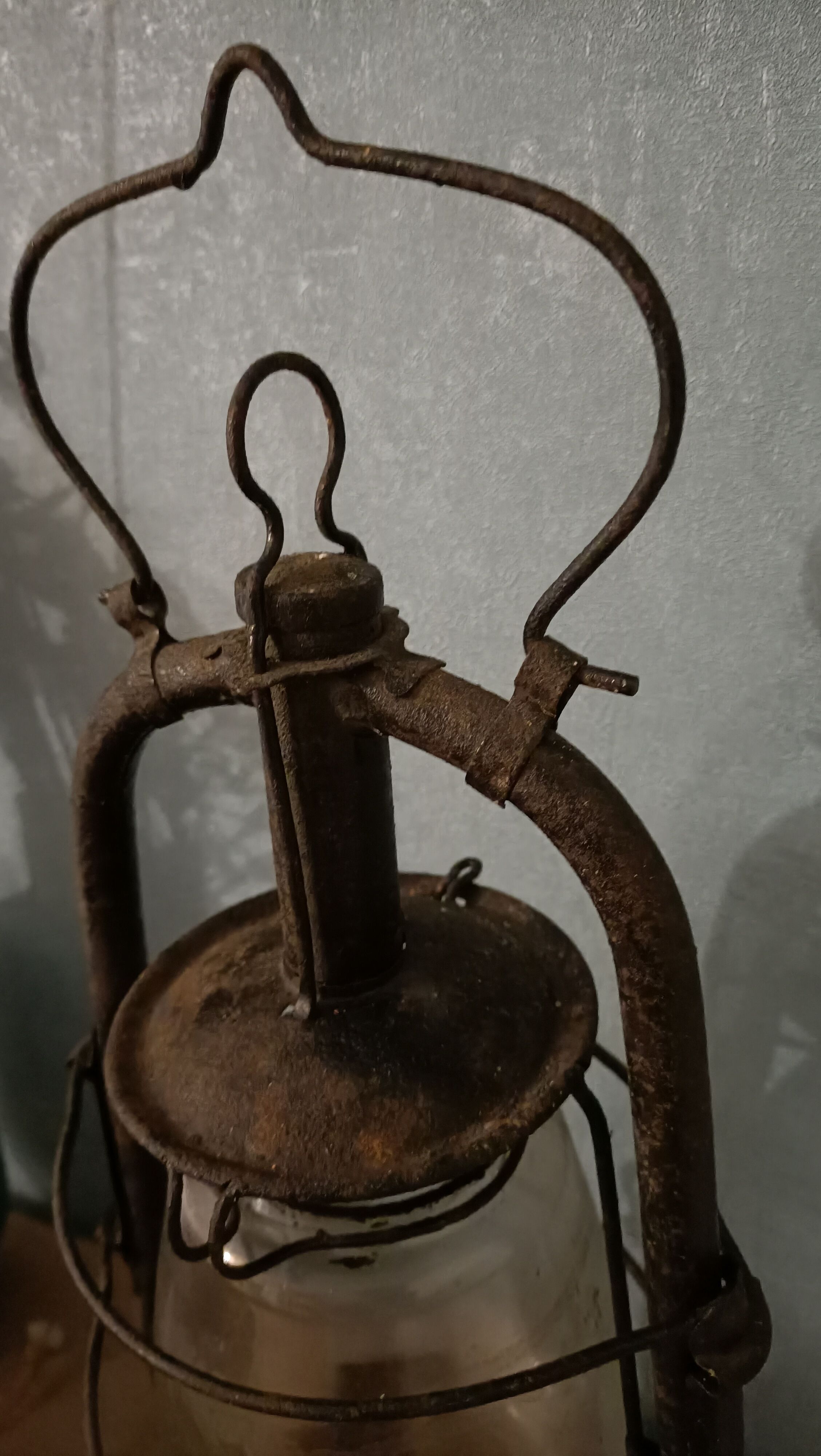Old SIF kerosene lamp
