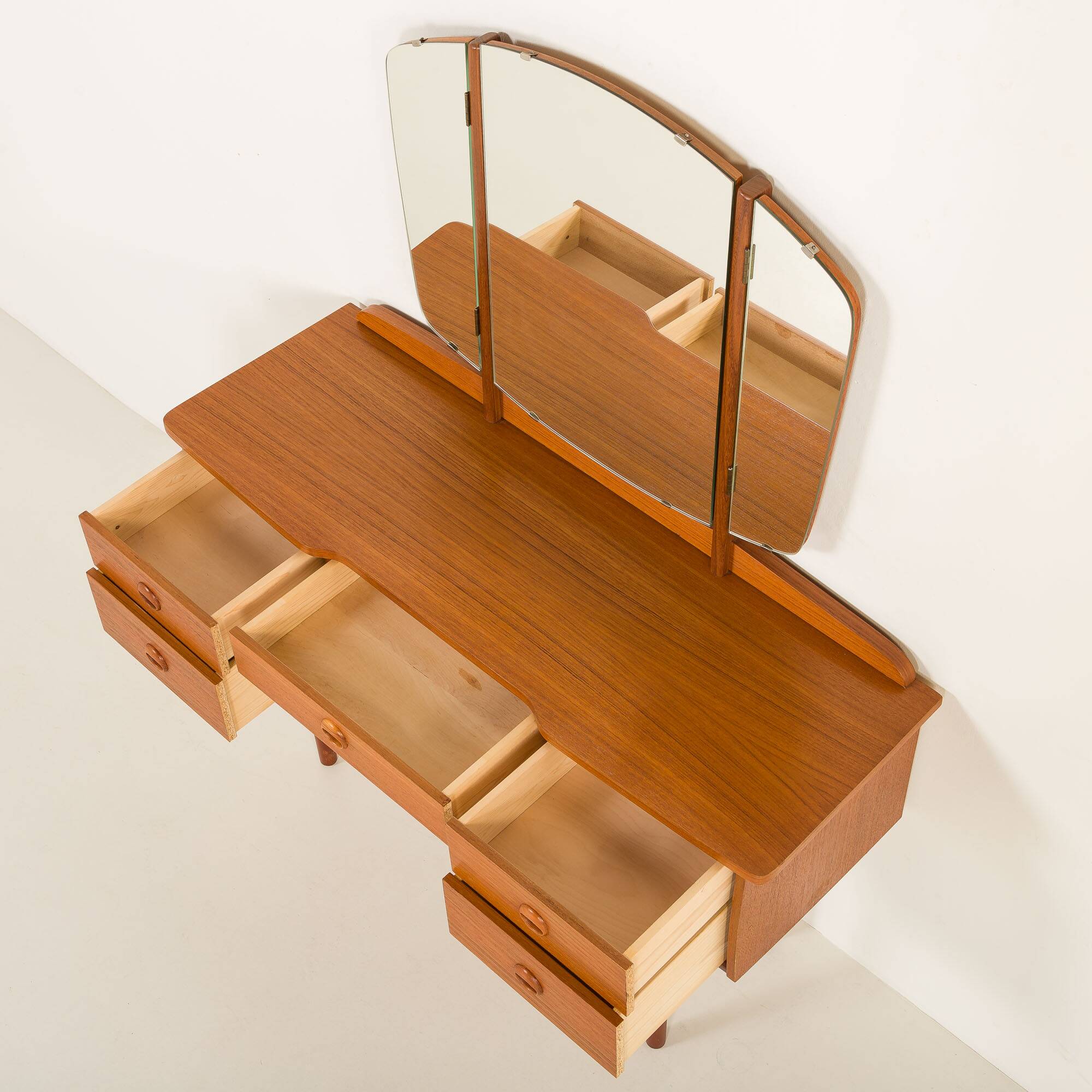 Scandinavian mid century dressing table in teak, Norway, 1970s