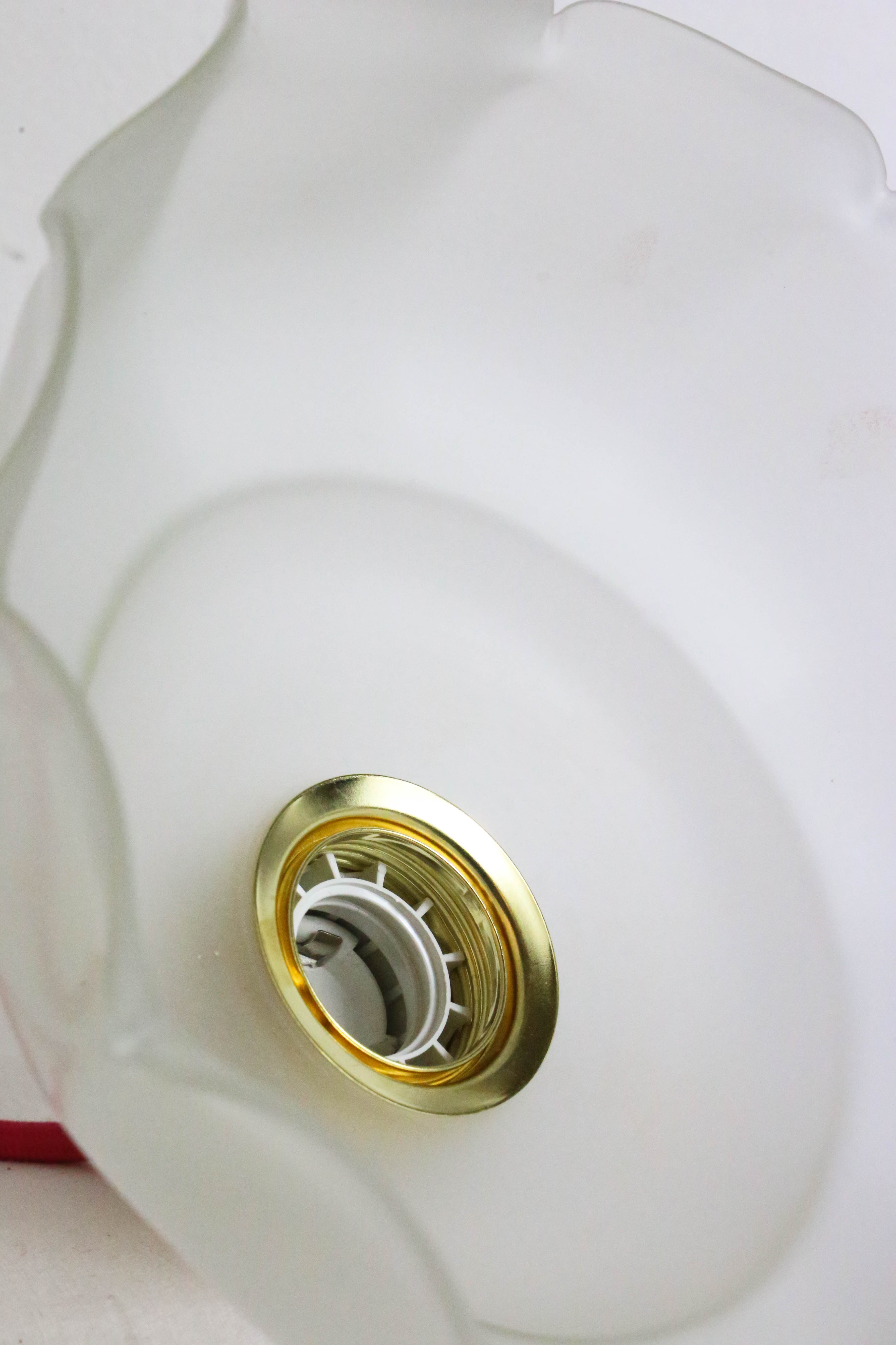 Suspension in white glass, vintage