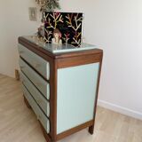 Commode vert pâle