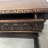 Bureau renaissance en chene sculpté XIX siècle