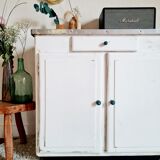 Buffet down Mado renovated tropical paper