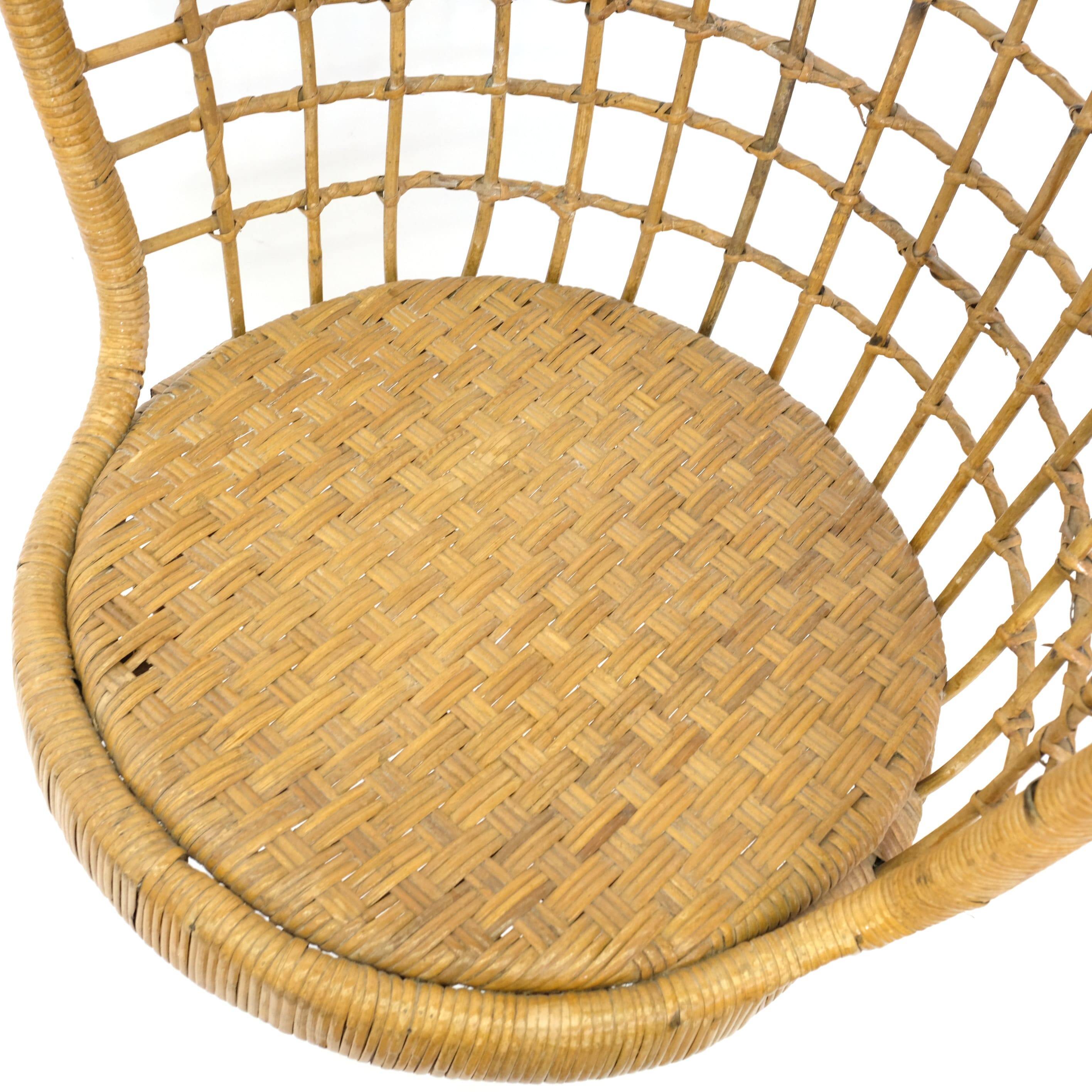 Hanging cocoon chair from the 60s-70s