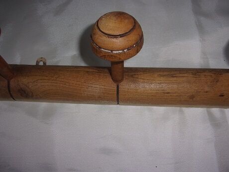 Coatrack 4 peg wood