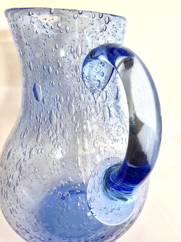 Carafe signée Biot verre bullé