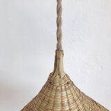 Straw hat suspension