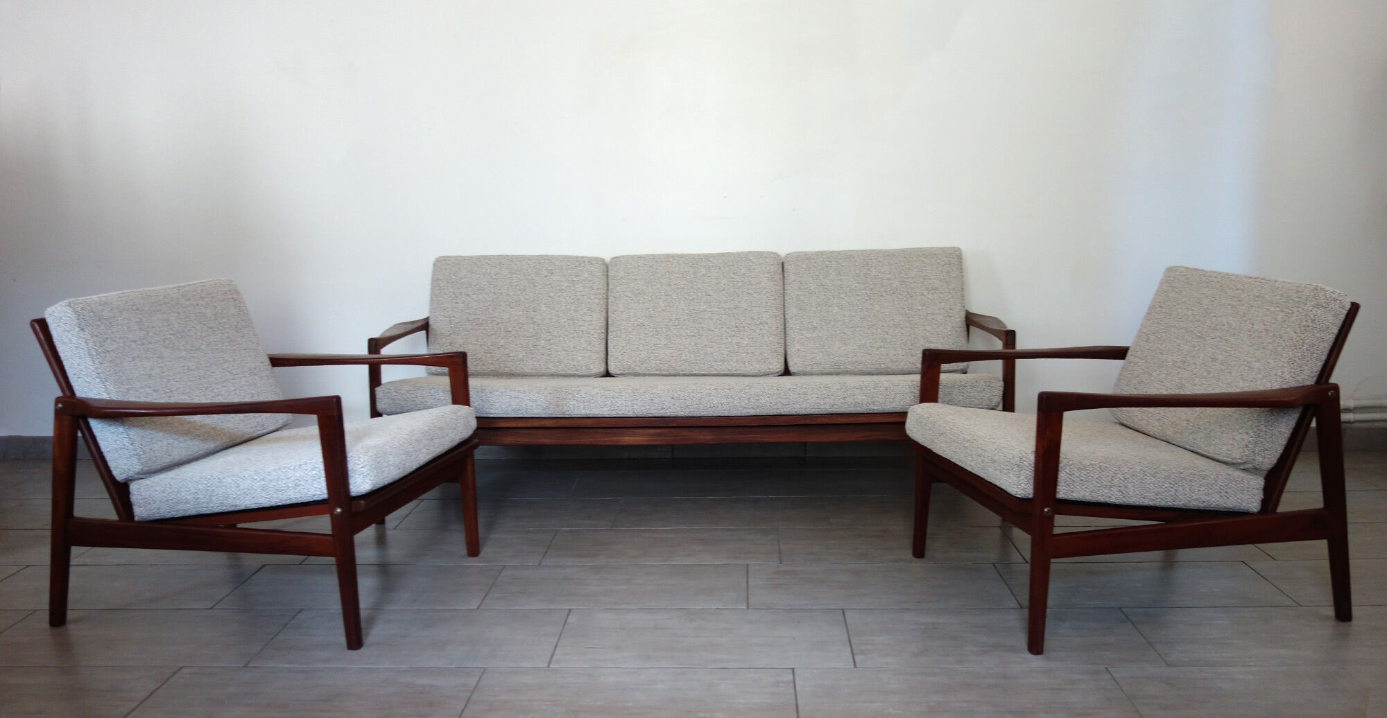 Bench and 2 Scandinavian armchairs 60s