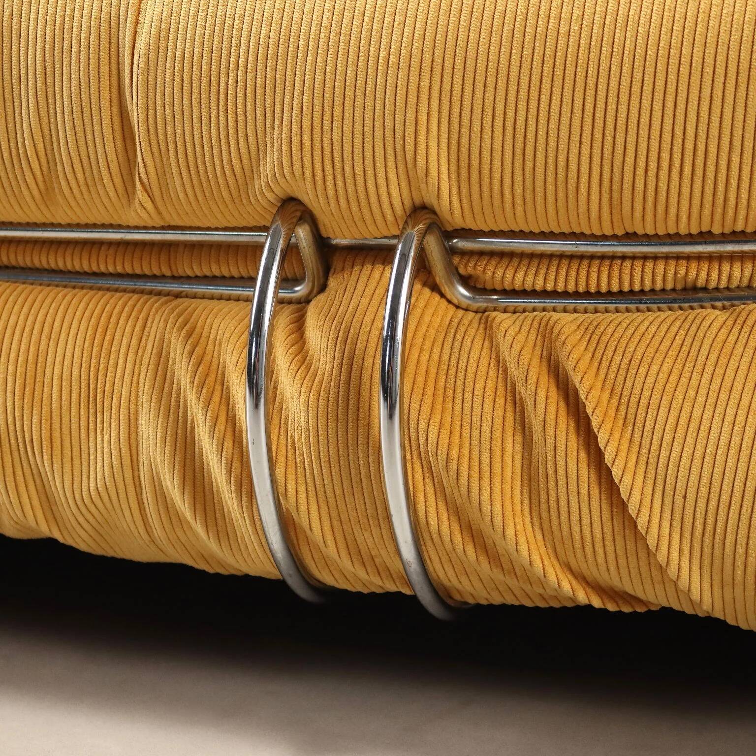 Canapé Cassina Soriana design Afra et Tobia Scarpa Italie années 1970
