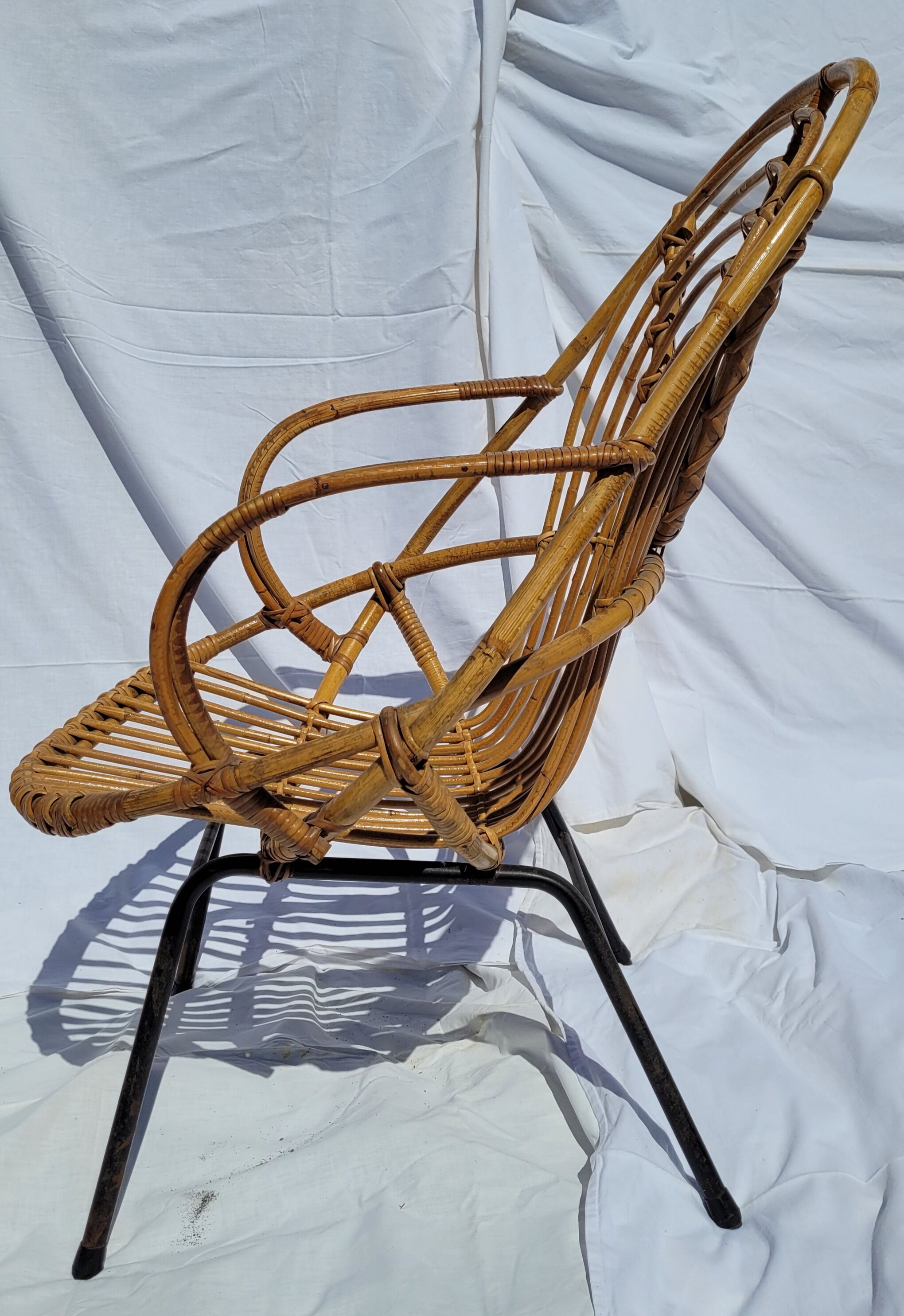 Adult chair rattan oval feet metal
