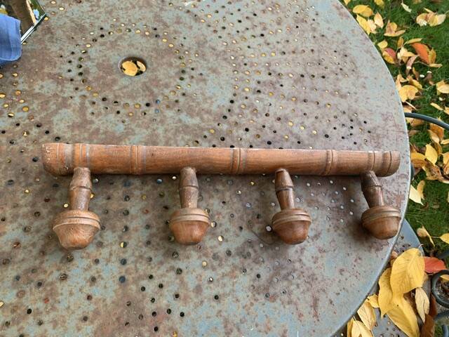 Coat rack in carved and varnished wood, imitation bamboo, 4 hooks