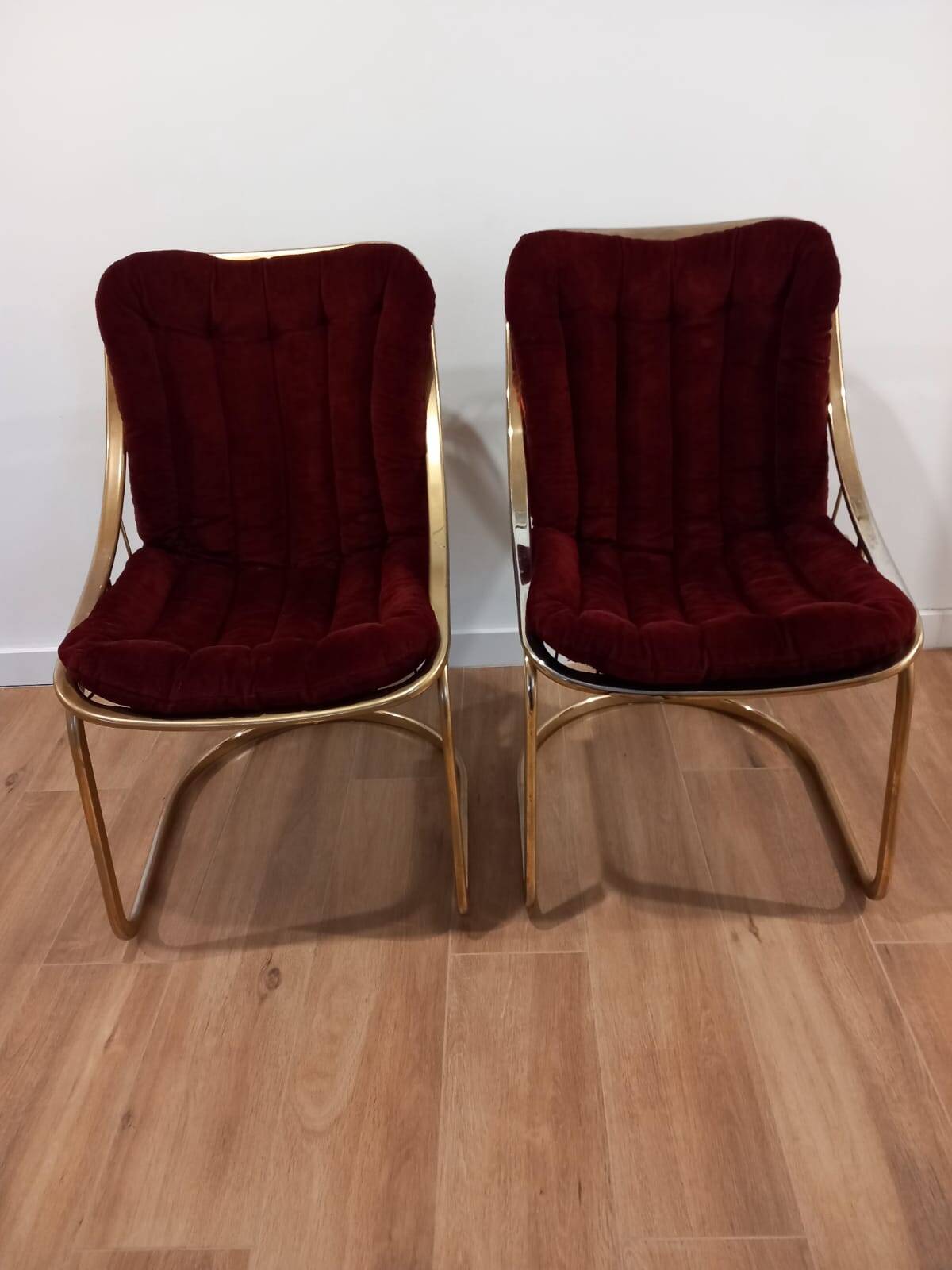 Une paire de chaises Italie années 1970