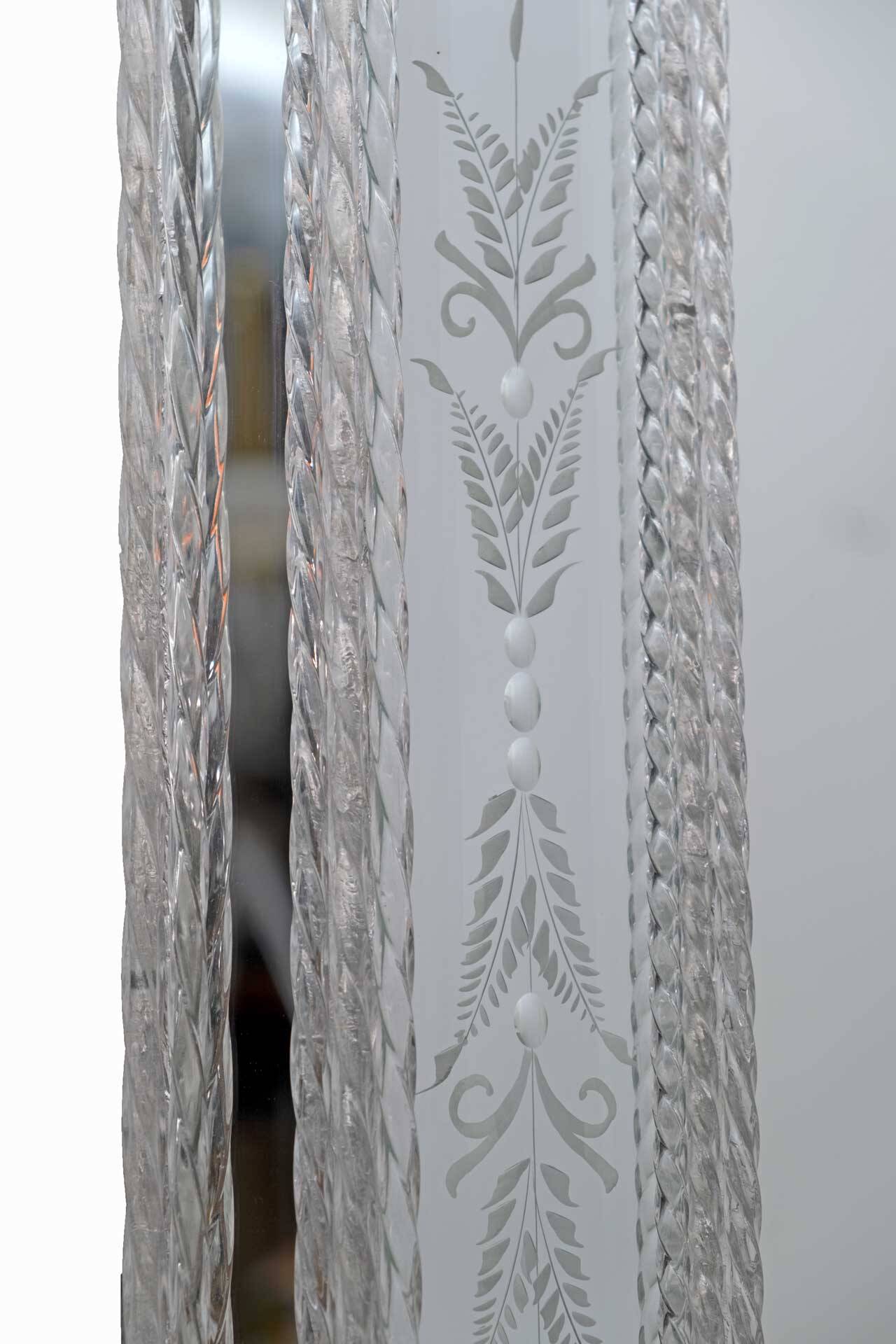 Miroir octogonal en verre de Murano vénitien du XXe siècle, décoré de fleurs