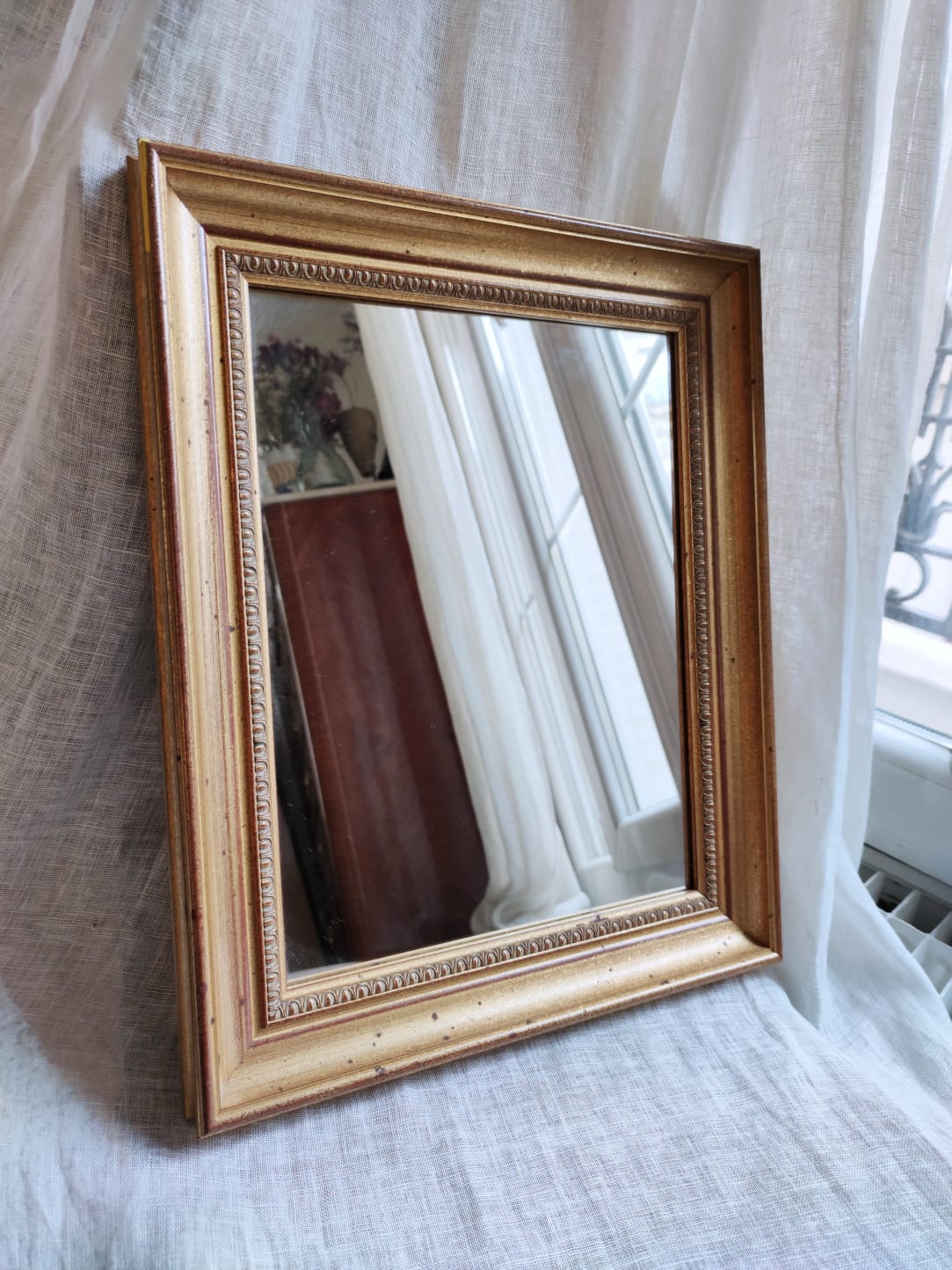 Gold rectangular mirror