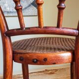 Chaise enfant en bois rond courbé cannée ancienne
