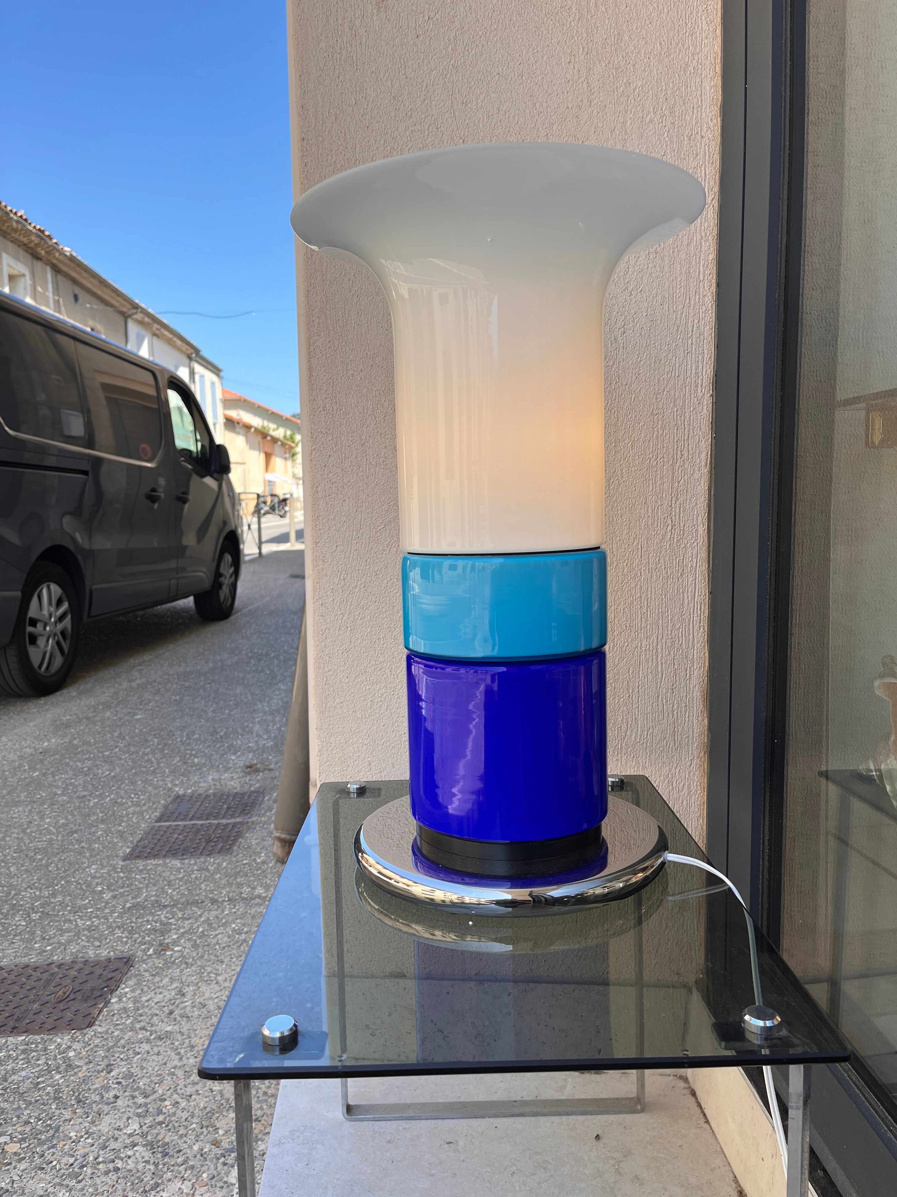 Lampe verre bleue design italien 1970