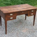 Solid oak desk from the 1930s with spindle legs