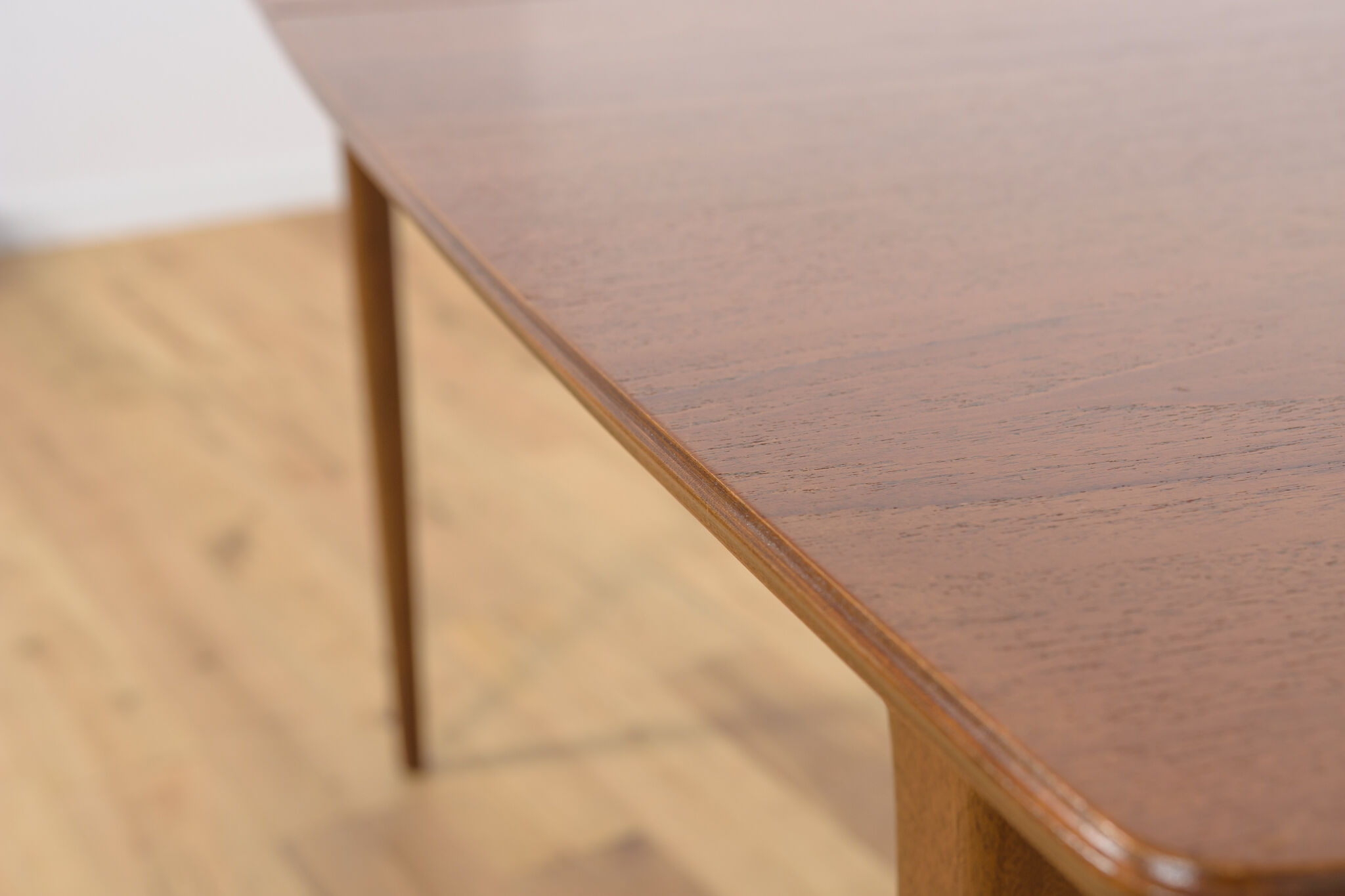 Mid-Century Teak Extendable Dining Table from McIntosh, 1960s
