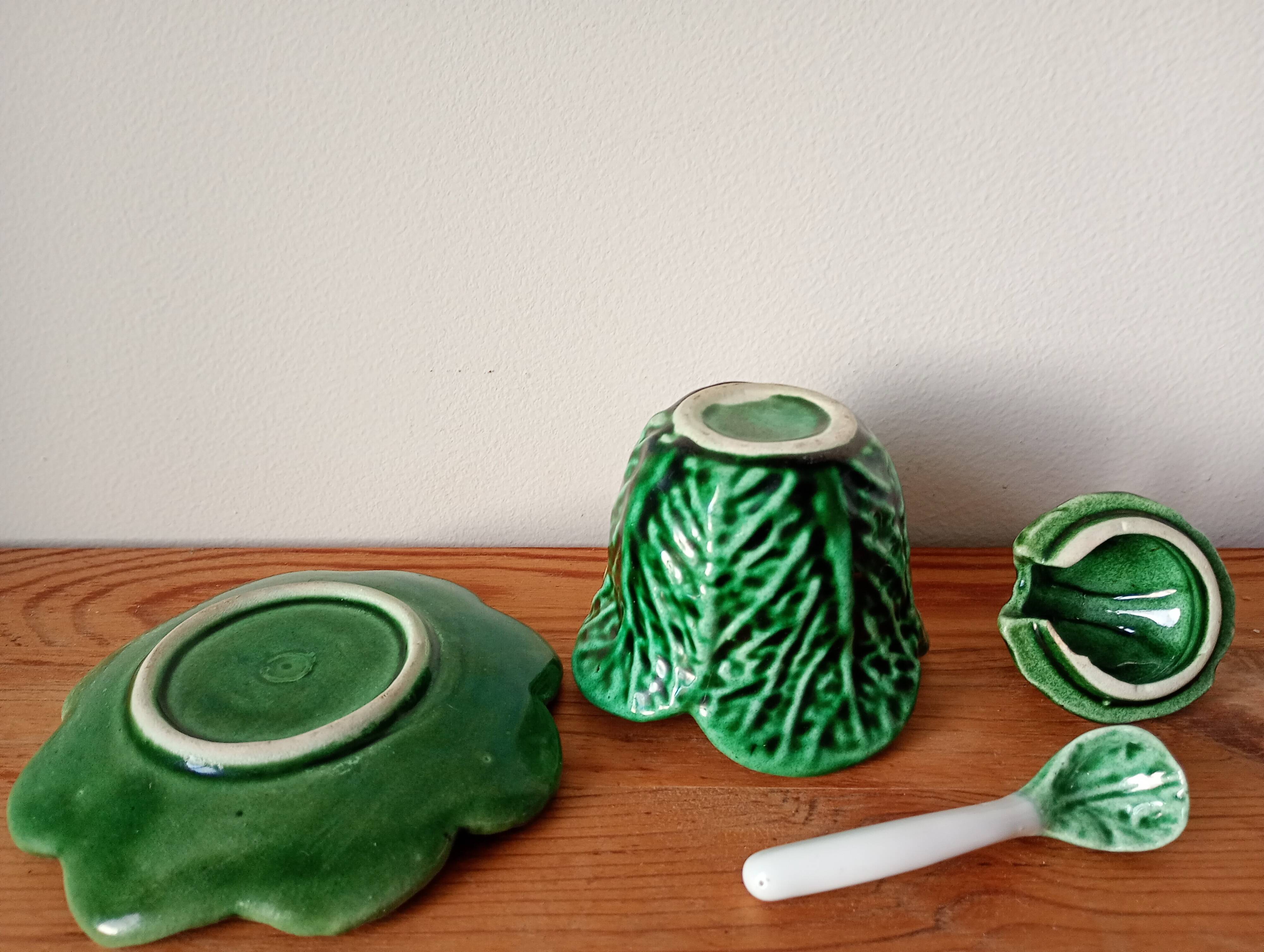 small cabbage-shaped slip pot