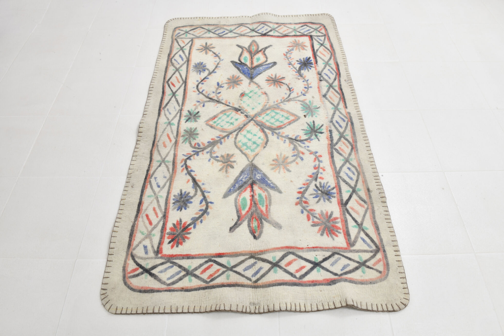4x6 neutral handmade anatolian turkish rug,	115c192cm