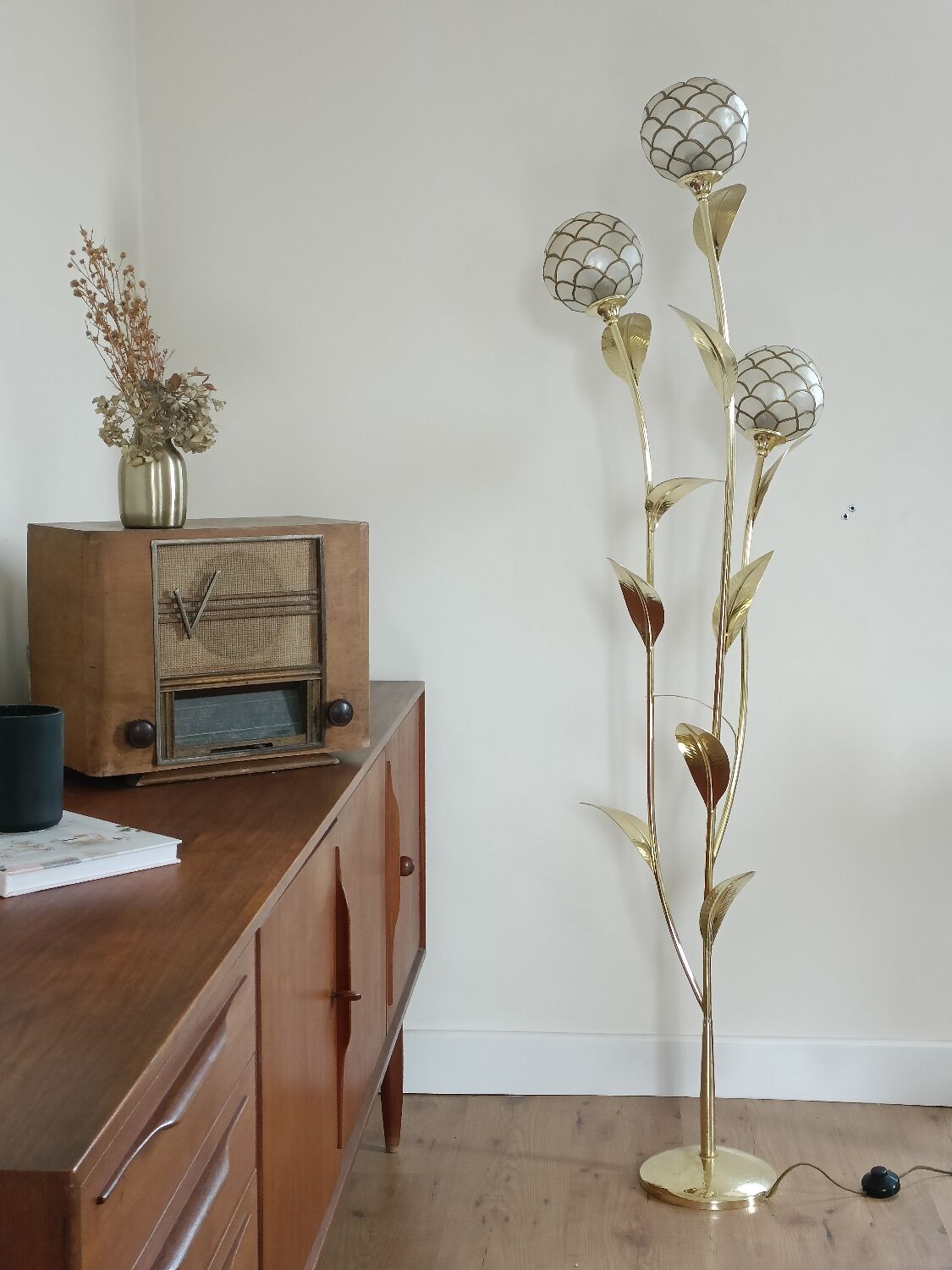 Mother-of-pearl flower floor lamp from the 70s