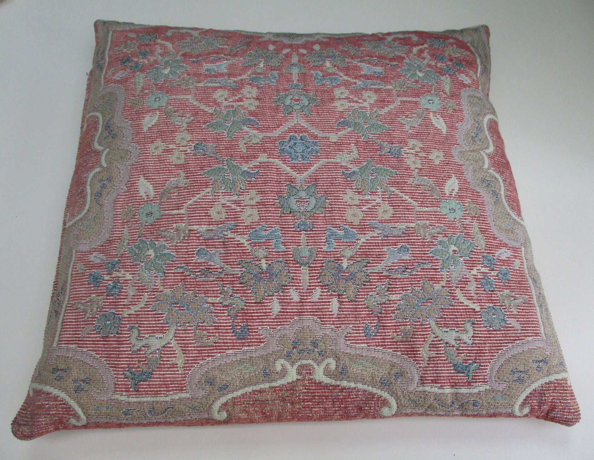 Coussin en tapisserie d'ameublement