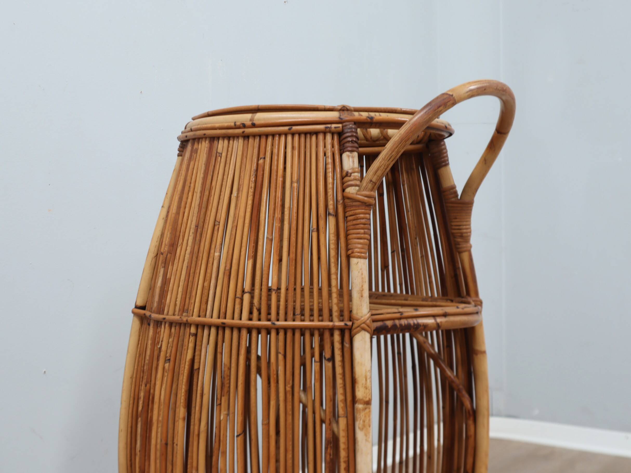 1960s Italian mid-century modern rattan barrel bar cart
