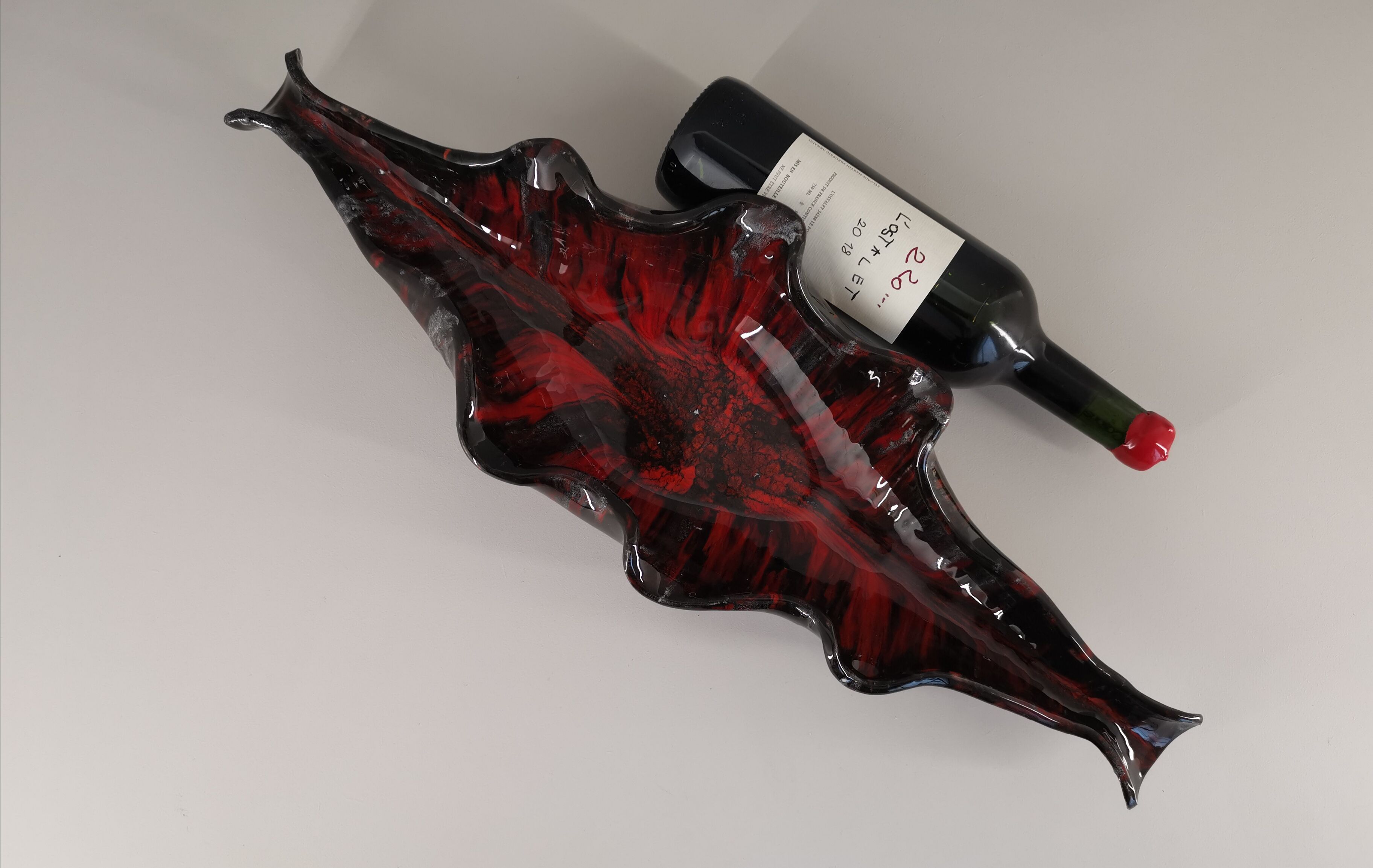 Table center dish, pockets signed in 70