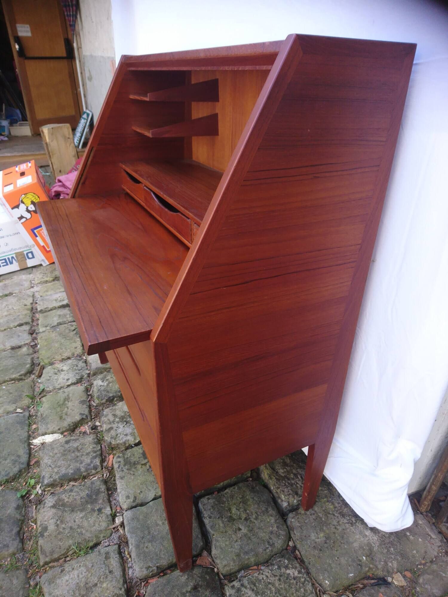 Writing desk design Nils Jonsson HJN Mobler