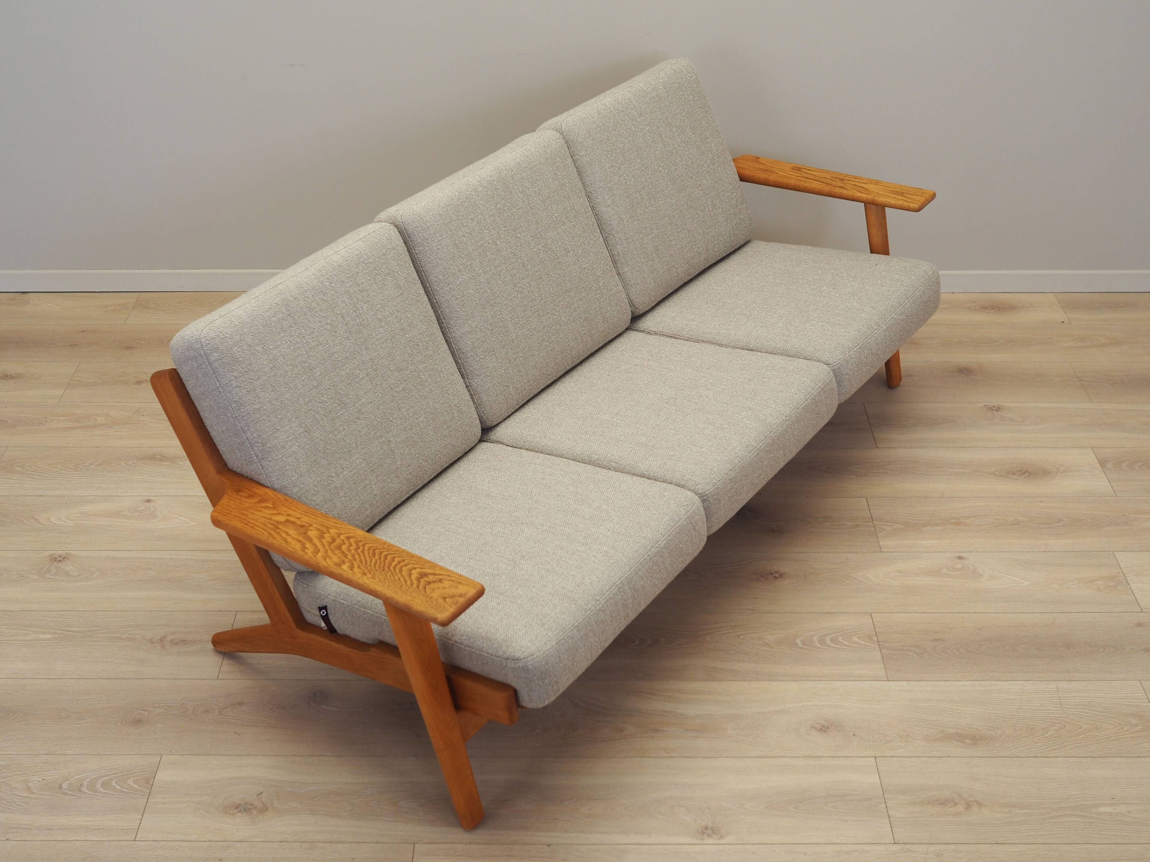 Oak sofa, Danish design, 1960s, designer: Hans J. Wegner, manufacturer: Get