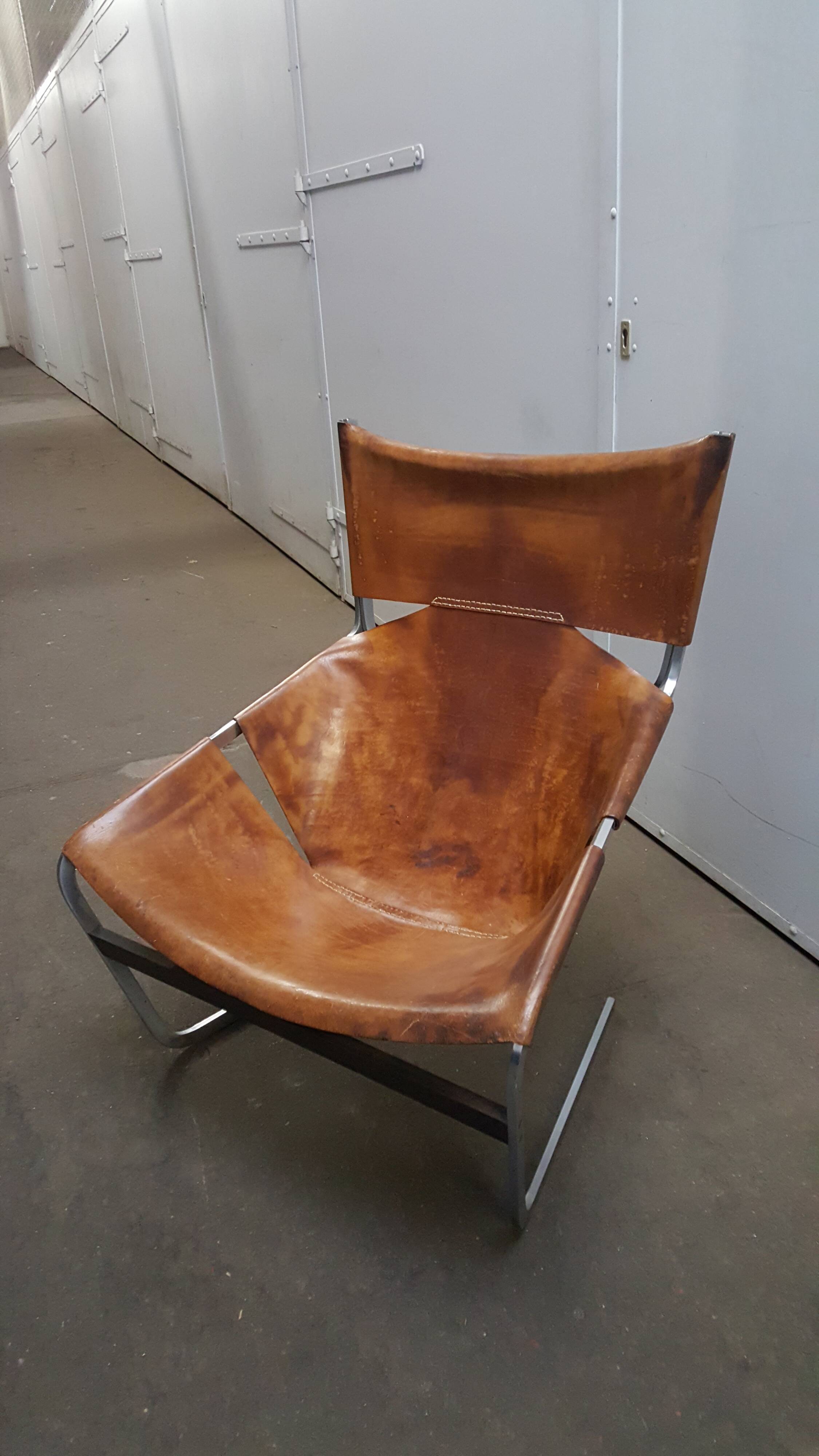 Vintage F444 leather armchair by Pierre Paulin