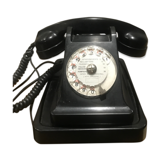 Telephone à cadran en bakélite noire