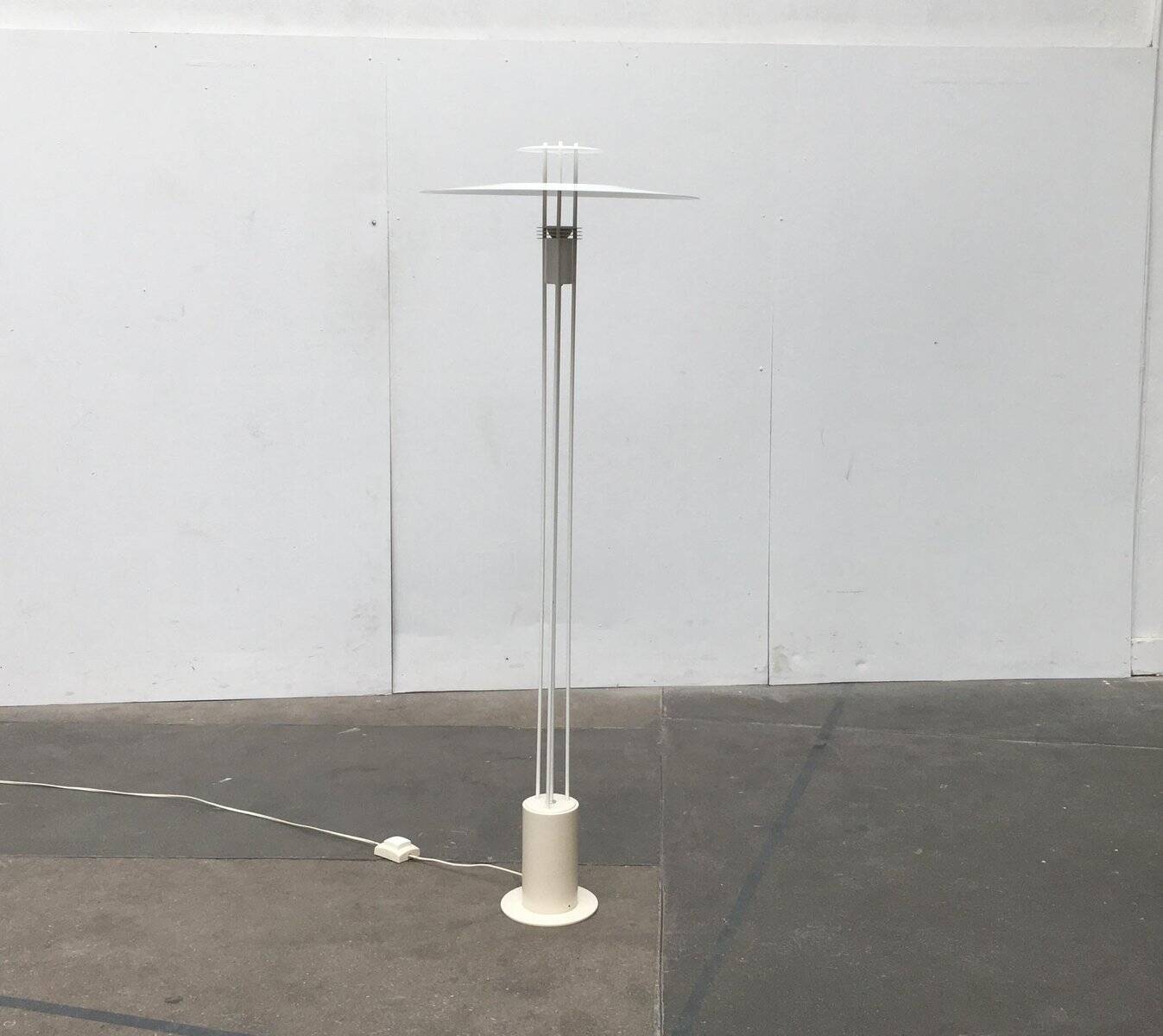 Lampadaire en métal danois de Frandsen, 1989