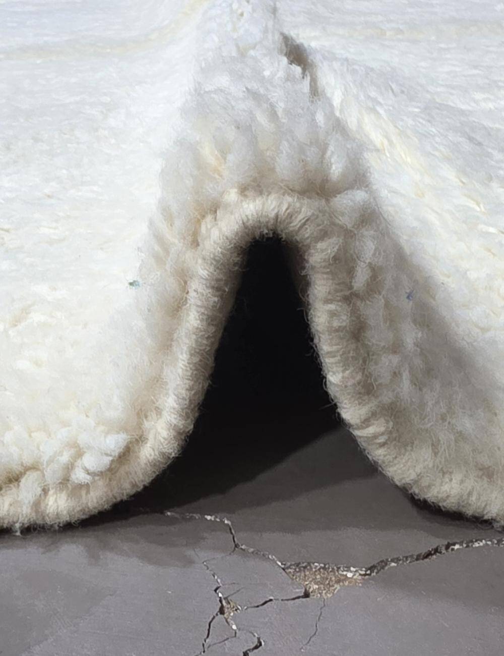 Minimalist White Rug - 253 x 204 cm
