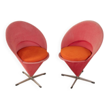 2 chaises coniques de Verner Panton