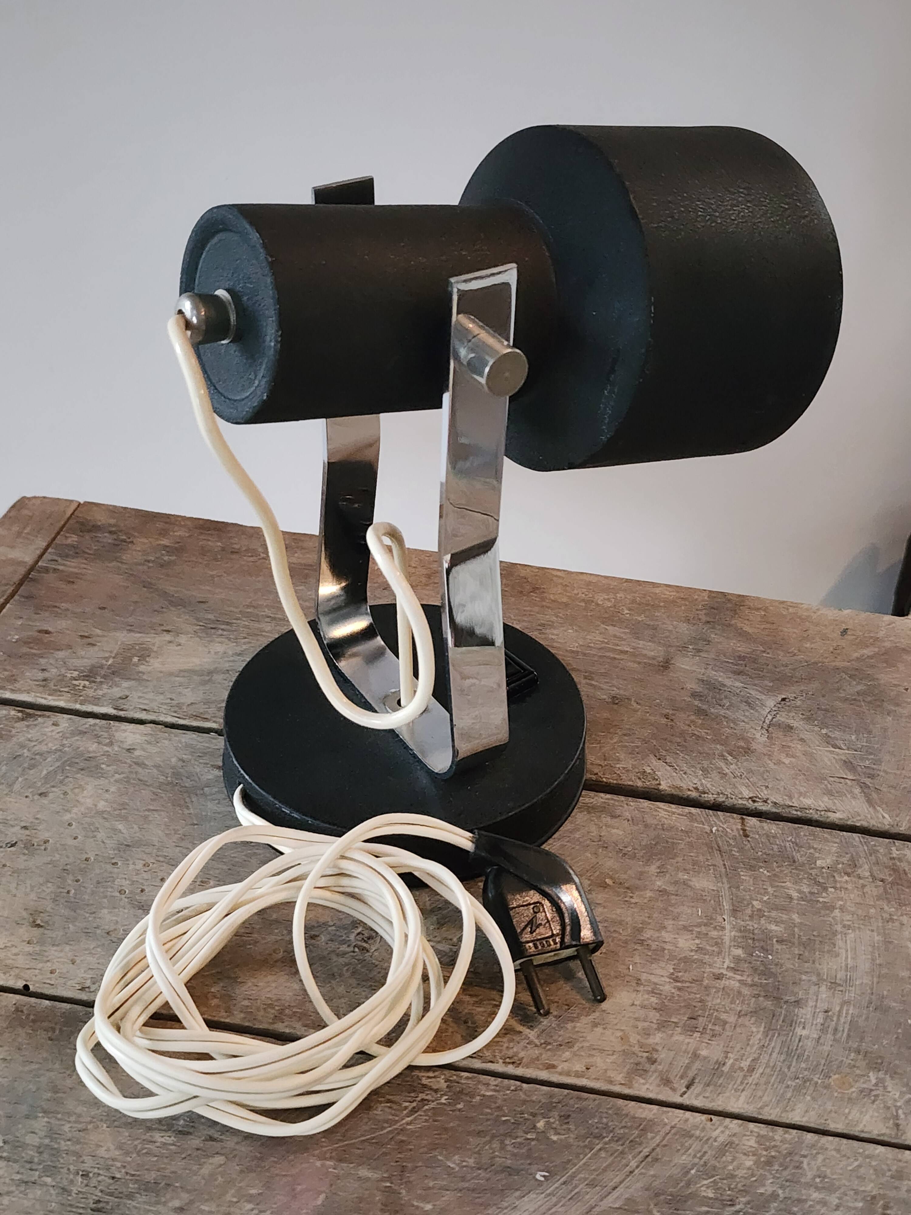 Delmas vintage lamp "Monteuse"