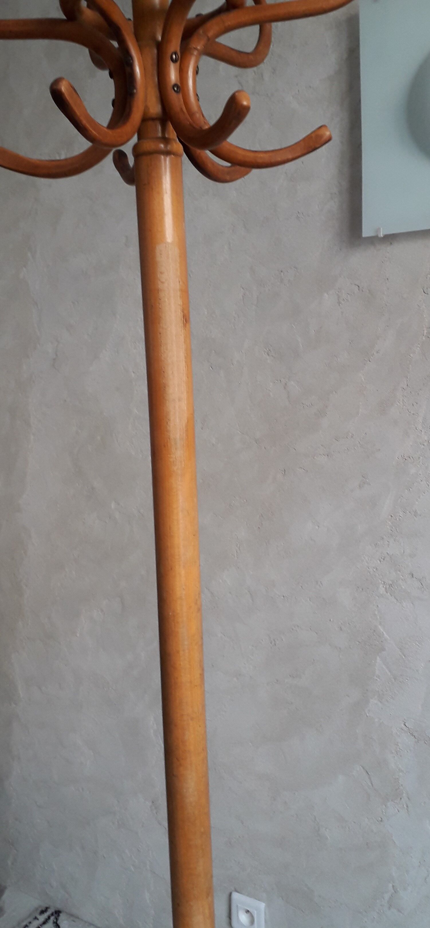 Fischel parrot coat hanger early 20th