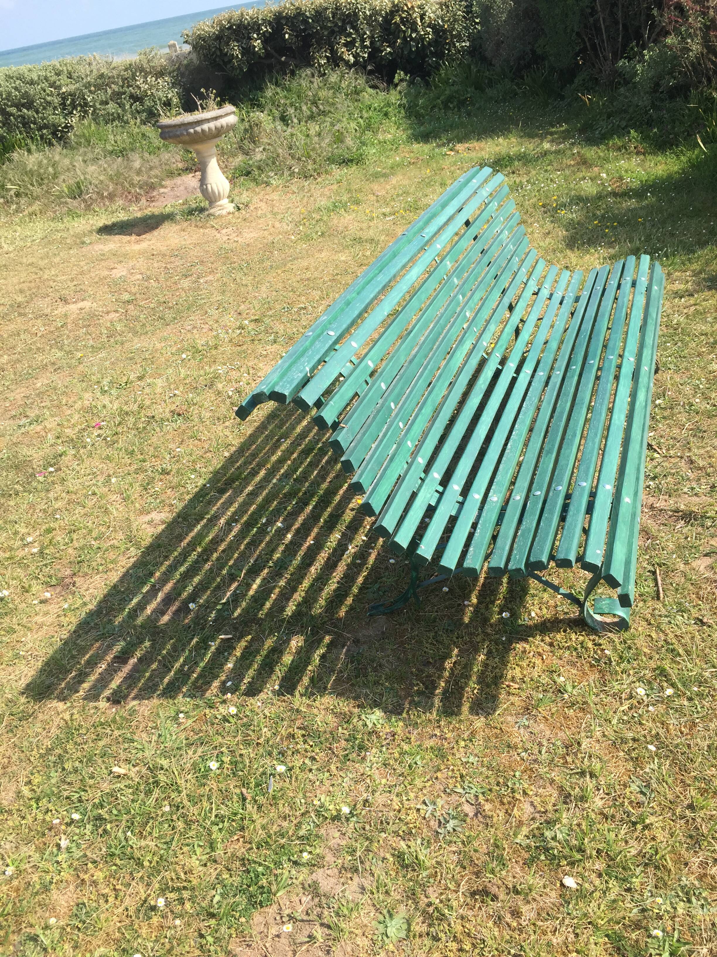 Slatd garden bench, 50s metal foot