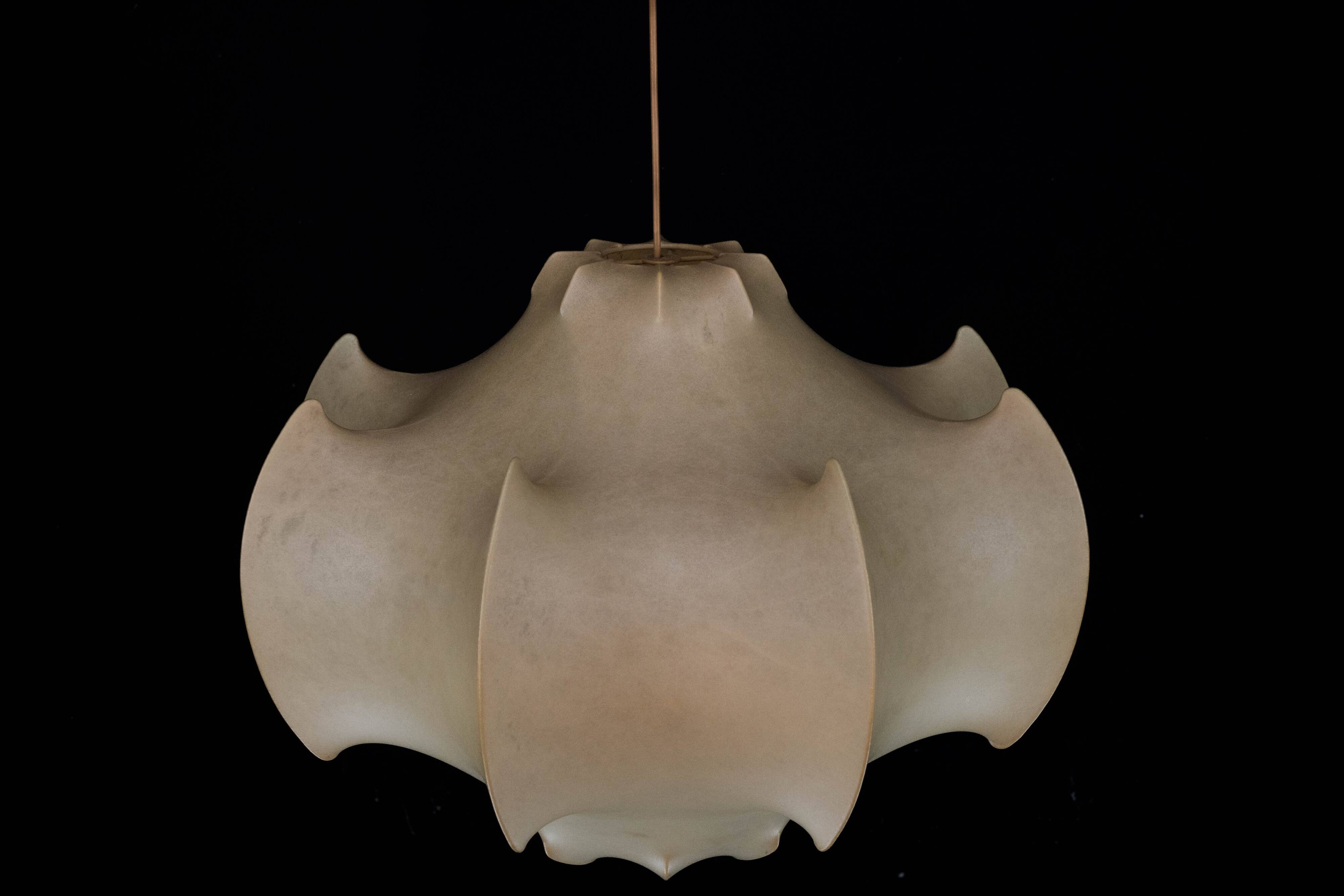 First Edition Viscontea Lamp by Achille and Pier Giacomo Castiglioni for Fl