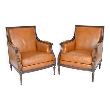 Paire de larges bergères de style Louis XVI
