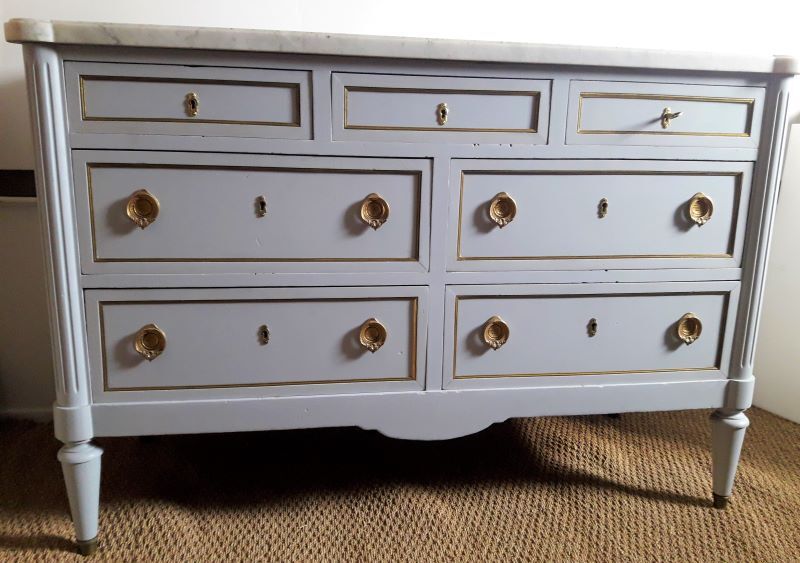 Commode ancienne style Louis XVI peinte dessus marbre