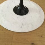 Pair of tulip tables by Eero Saarinen,  Knoll edition