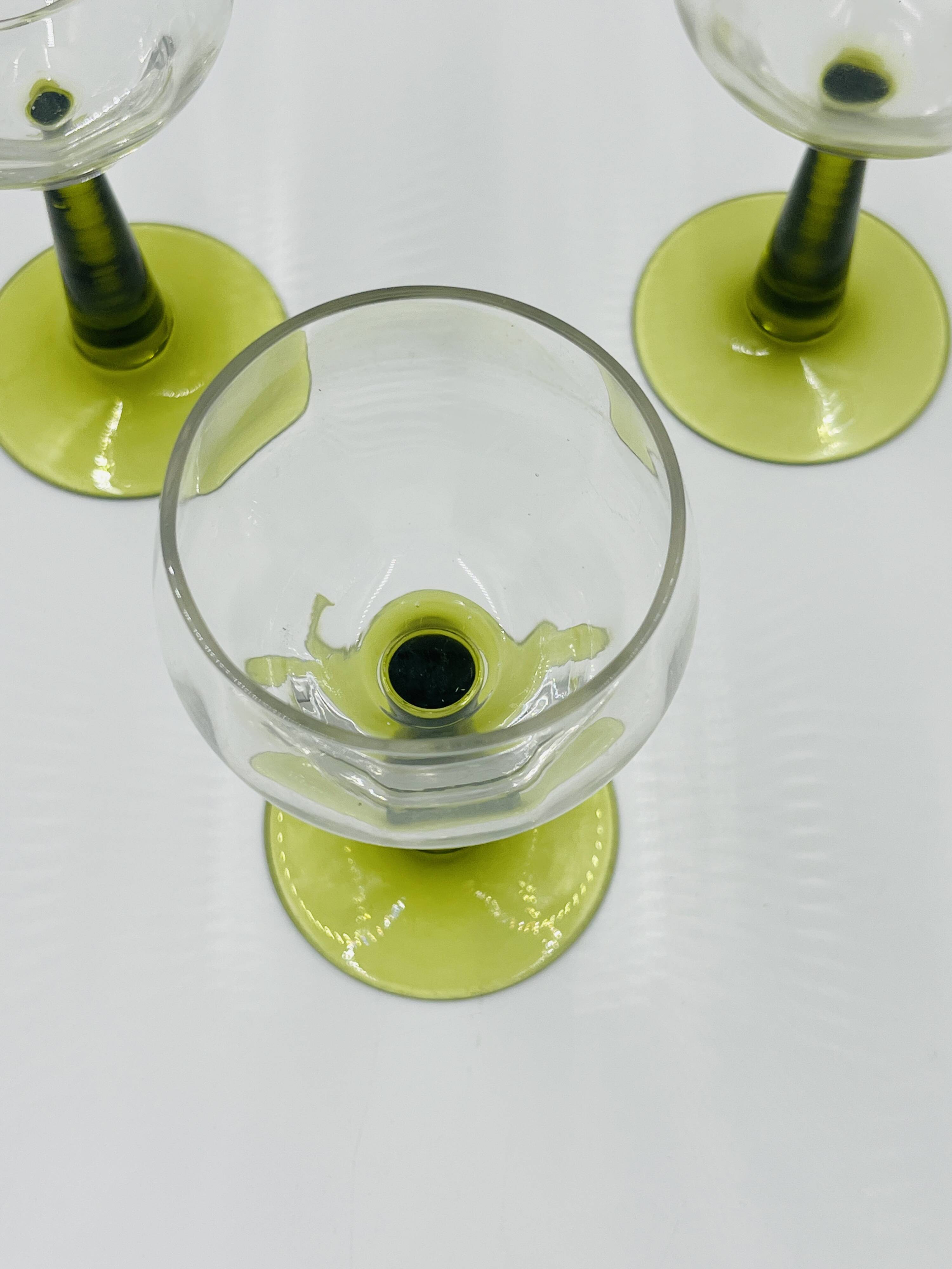 Lot de 3 verres à vin Roemer lisses