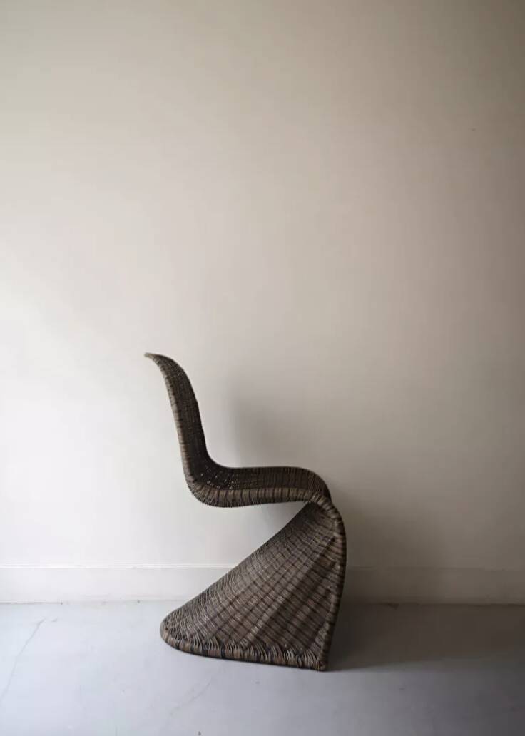 Set of 2 curved rattan chairs, design 1960 / 1970