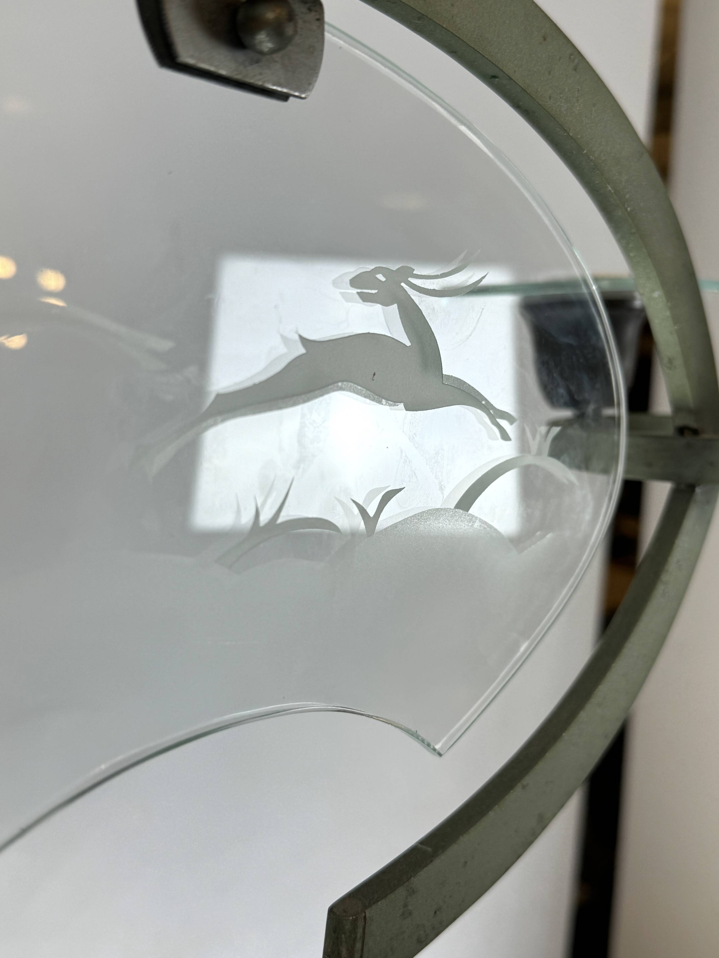 Pietro Chiesa, Art Deco chandelier in solid lacquered brass and glass. Italy 1930s