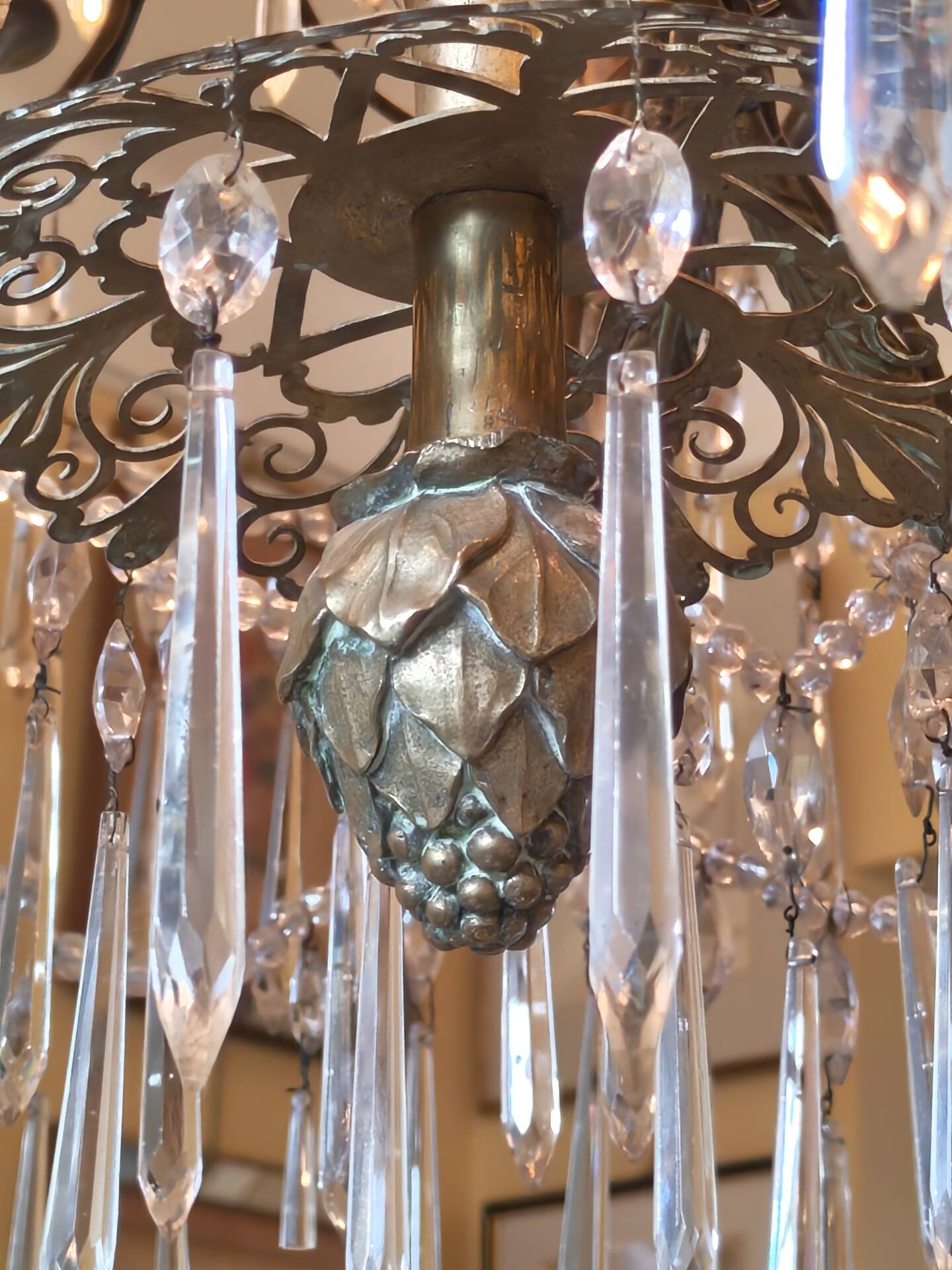 Lustre en bronze doré et crystal