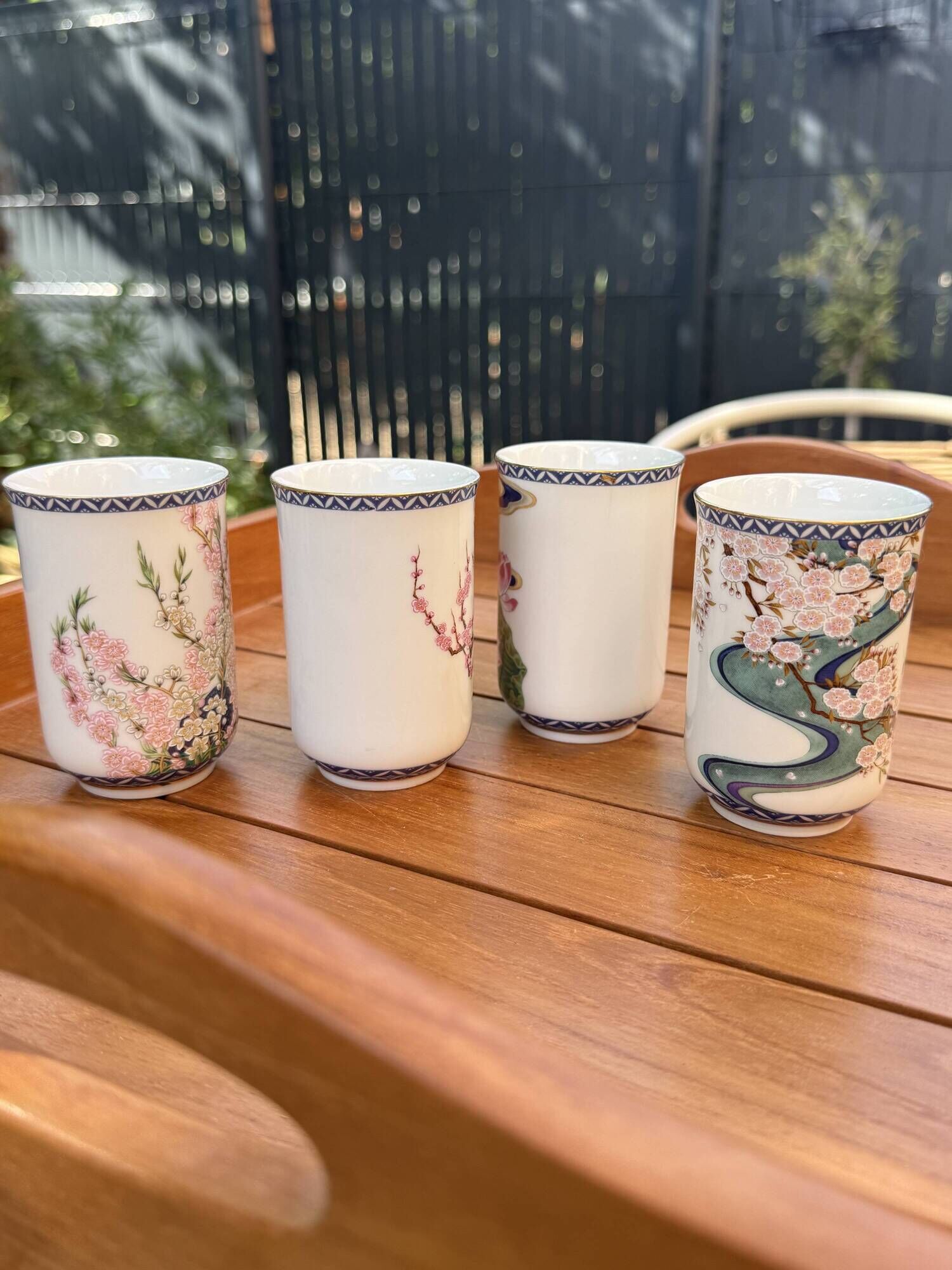 4 tasses japonaises Franklin Porcelain – Édition limitée 1981
