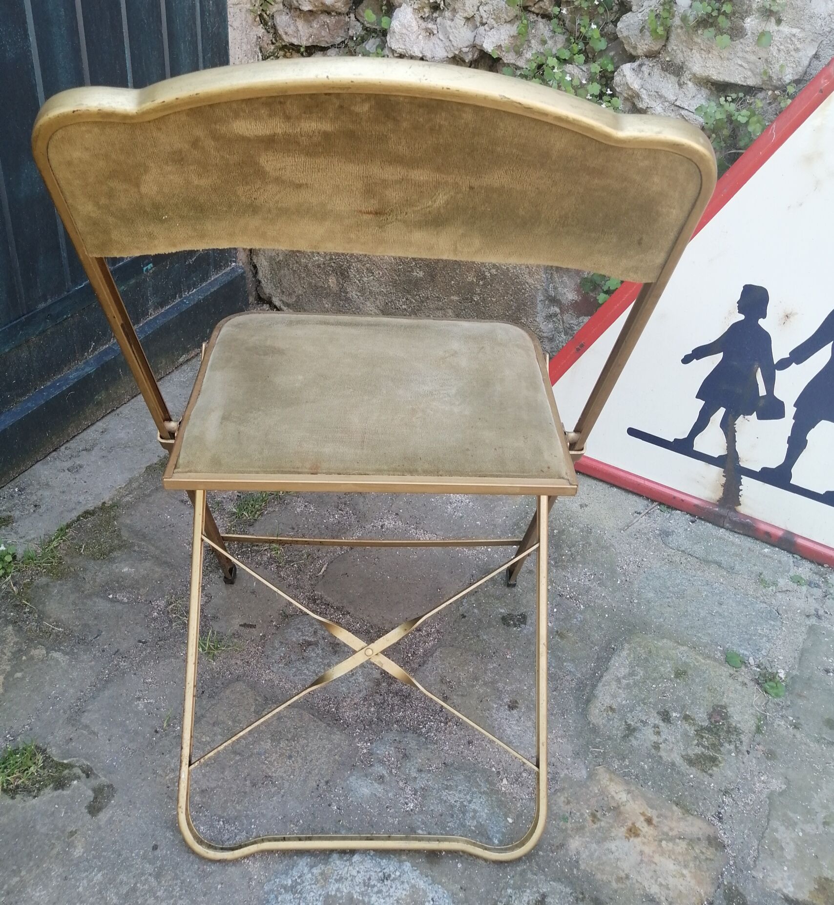 Khaki green folding chair