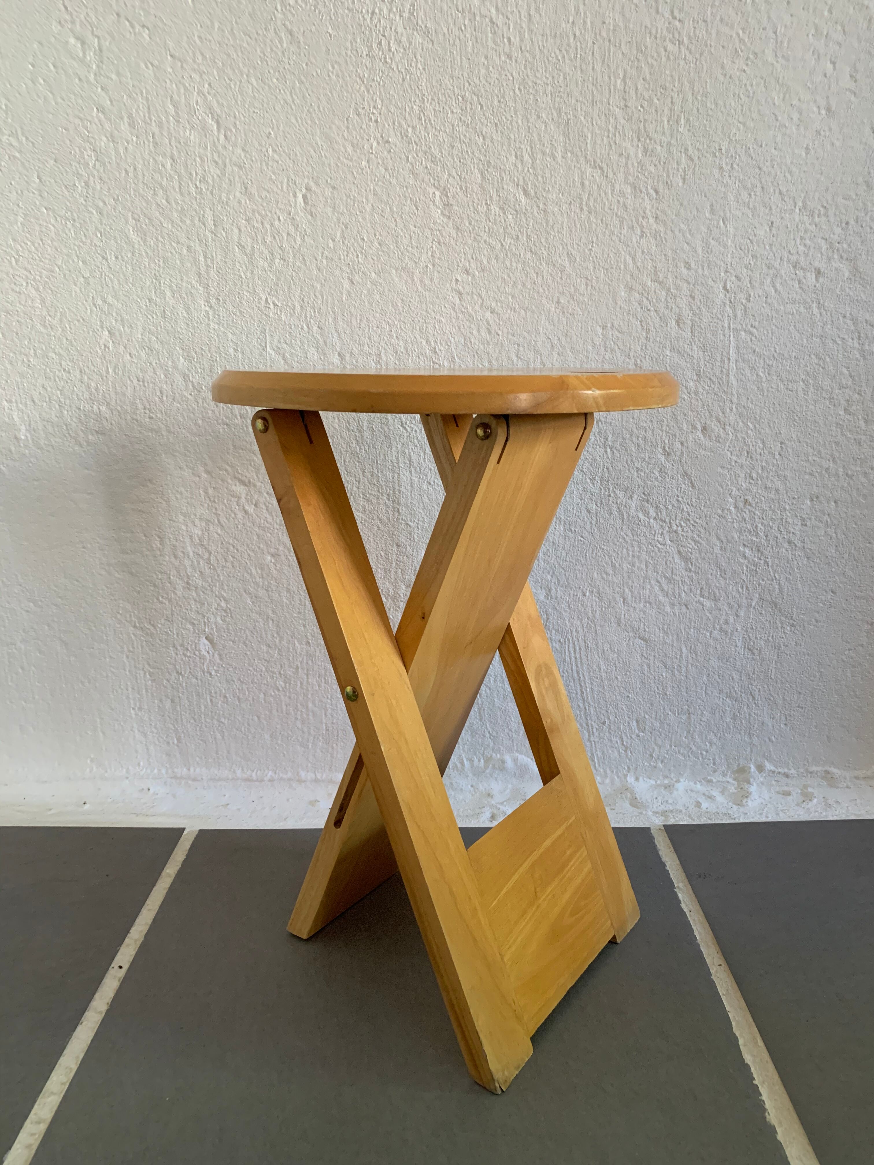 Suzy stool by Adrian Reed